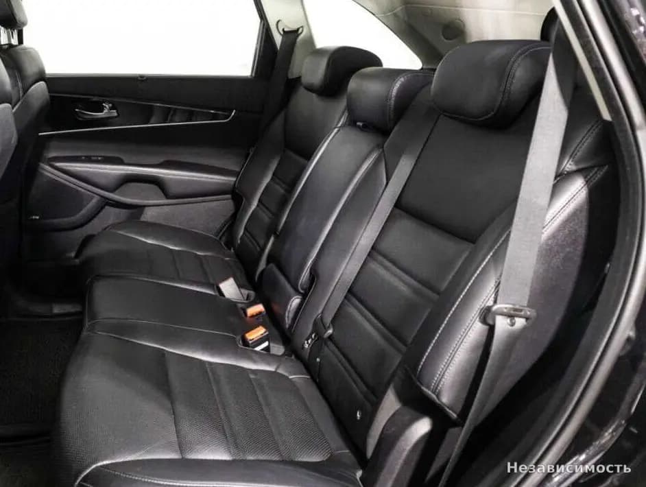 KIA Sorento 2015 с пробегом — фото 10