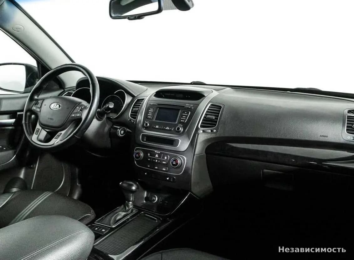 KIA Sorento 2019 с пробегом — фото 7