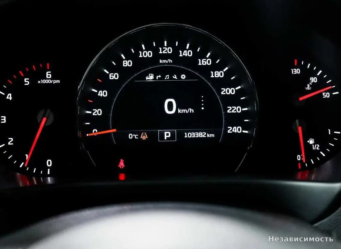 KIA Sorento 2015 с пробегом — фото 8