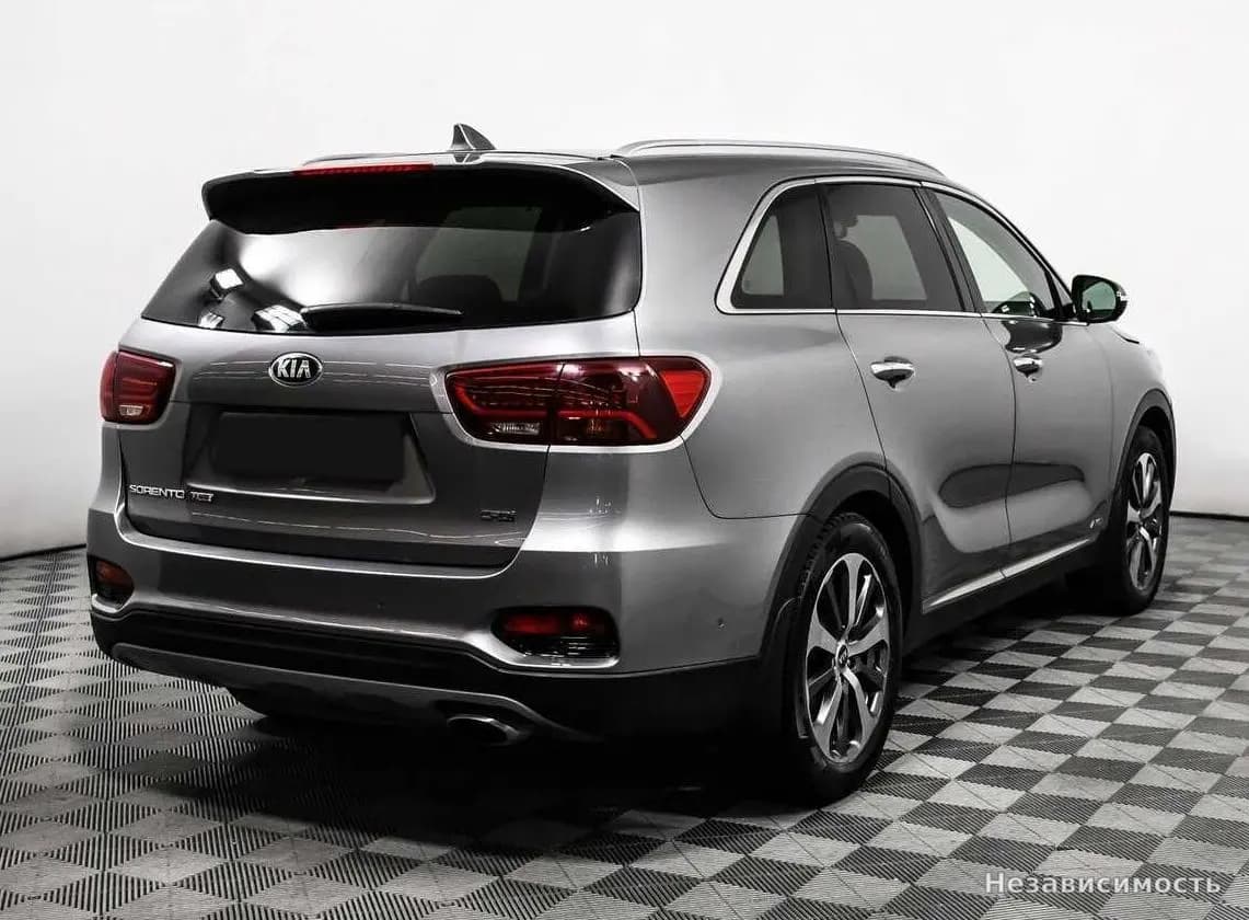 KIA Sorento 2018 с пробегом — фото 5