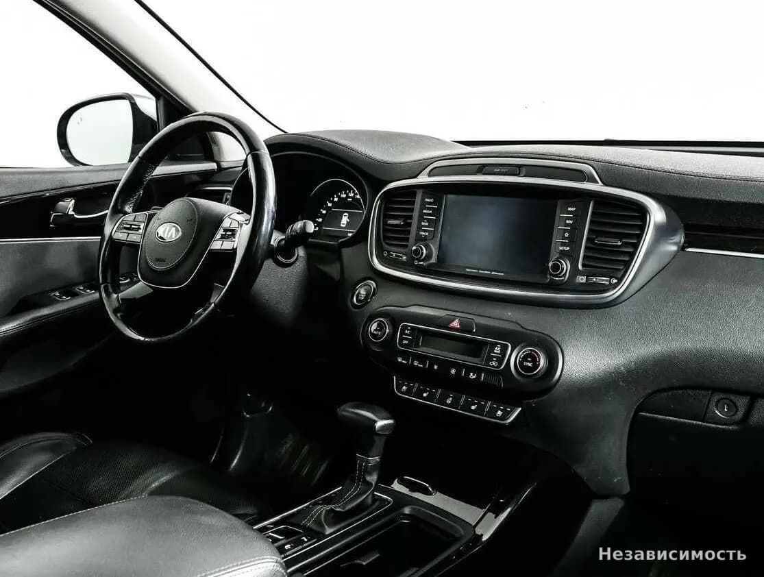KIA Sorento 2018 с пробегом — фото 9