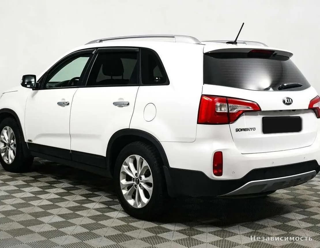 KIA Sorento 2016 с пробегом — фото 7