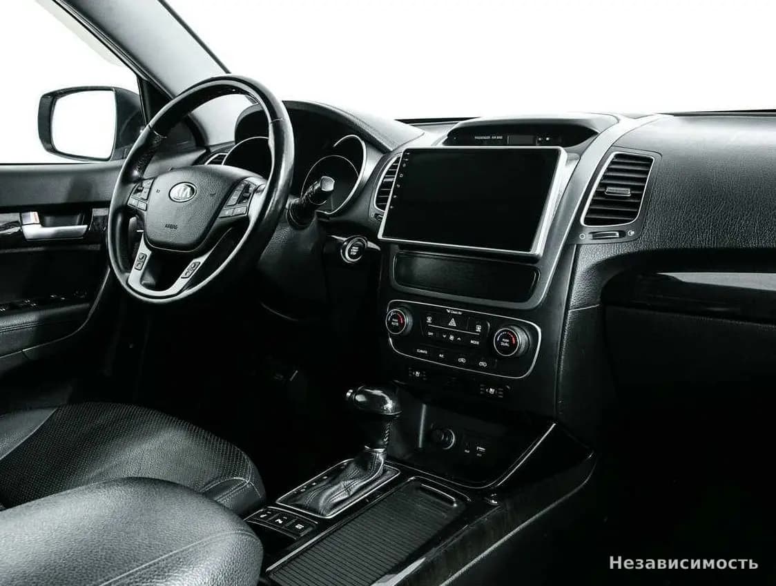 KIA Sorento 2016 с пробегом — фото 9