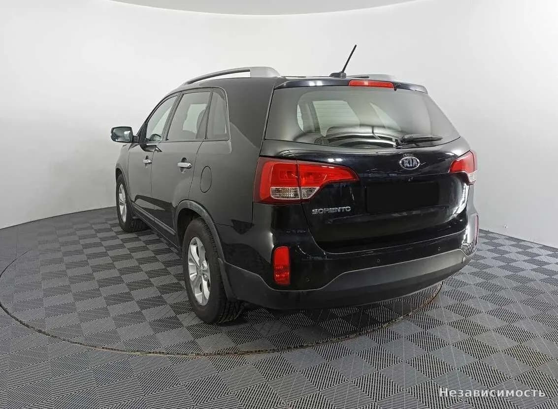KIA Sorento 2018 с пробегом — фото 7