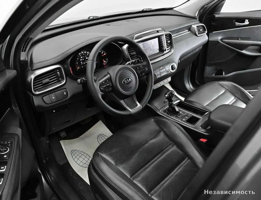 KIA Sorento 2017 с пробегом — фото 8