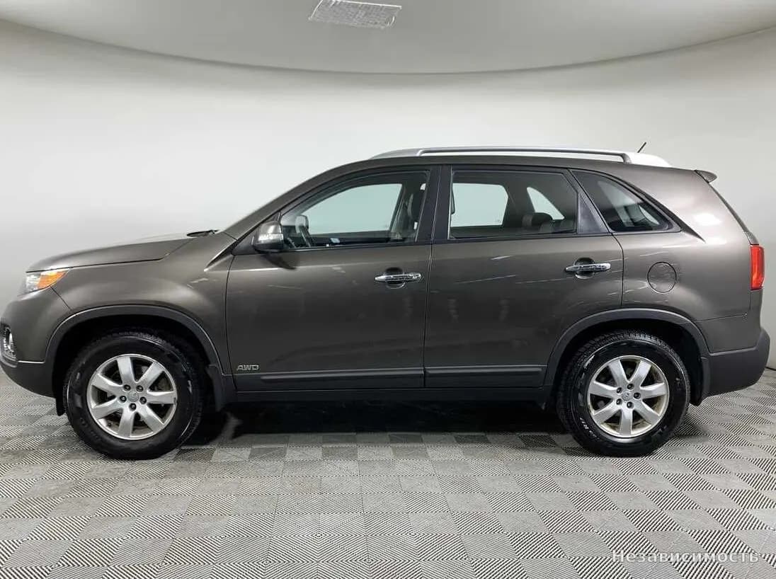 KIA Sorento 2012 с пробегом — фото 8