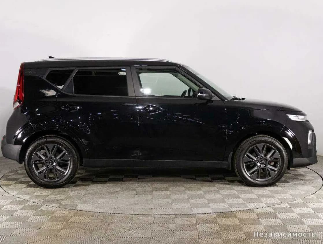 KIA Soul 2021 с пробегом — фото 4