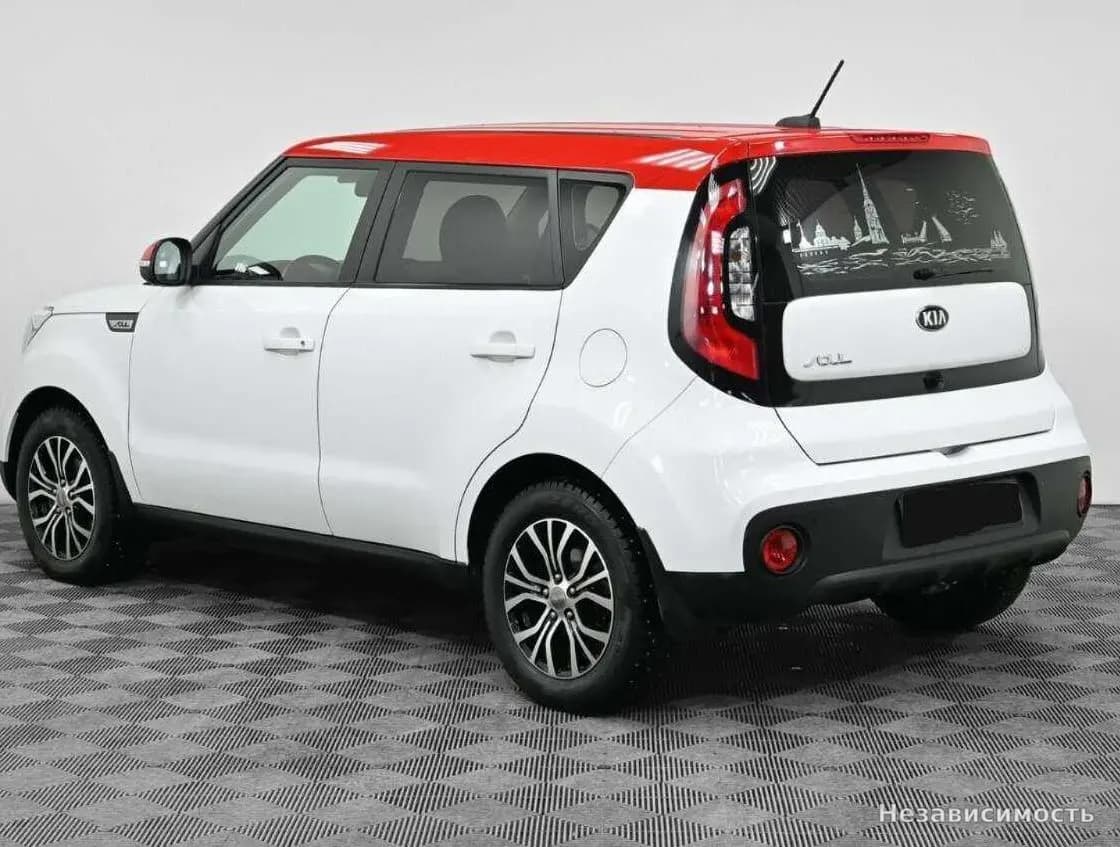 KIA Soul 2017 с пробегом — фото 4