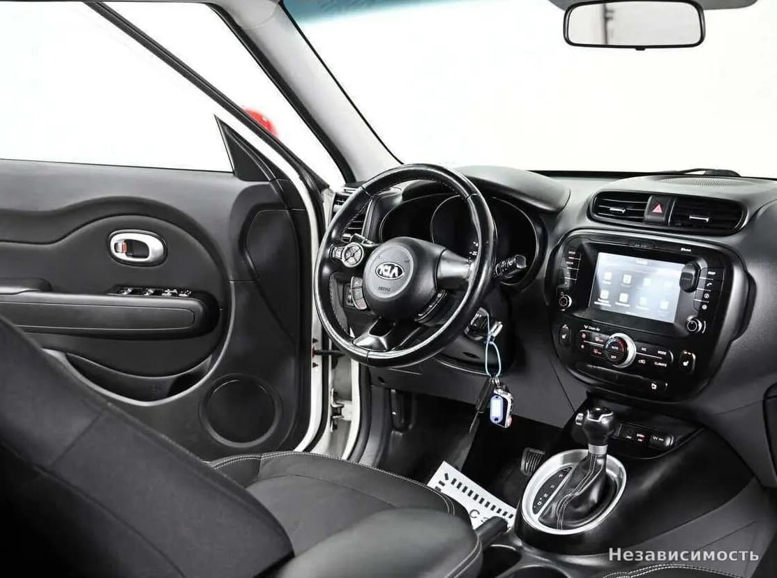 KIA Soul 2017 с пробегом — фото 6