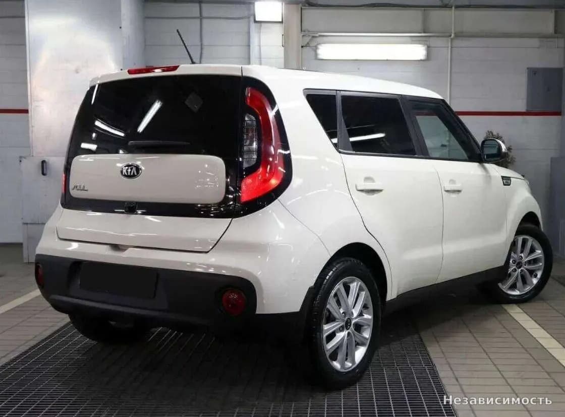 KIA Soul 2017 с пробегом — фото 3