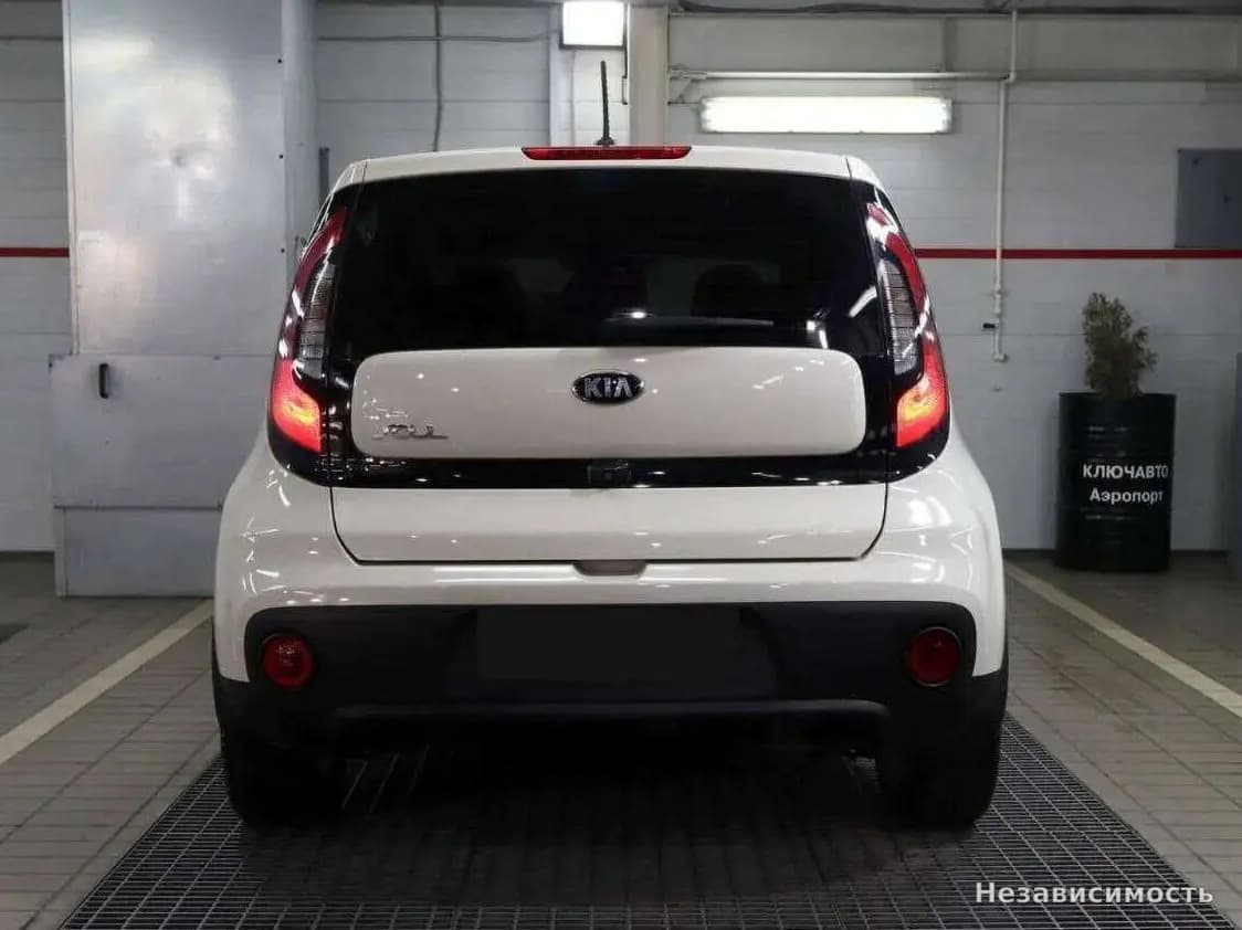 KIA Soul 2017 с пробегом — фото 4