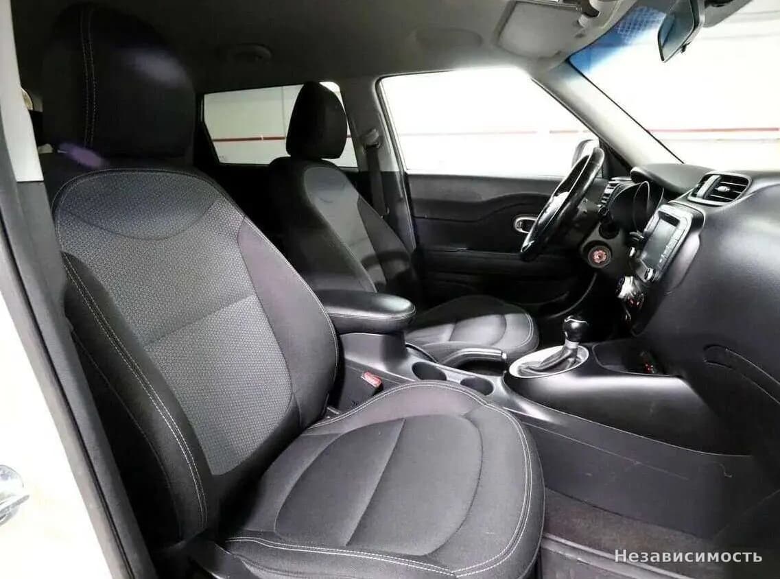 KIA Soul 2017 с пробегом — фото 7