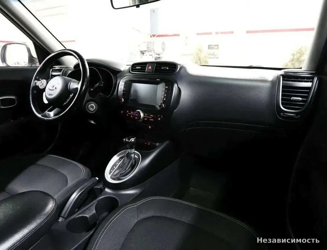 KIA Soul 2017 с пробегом — фото 9