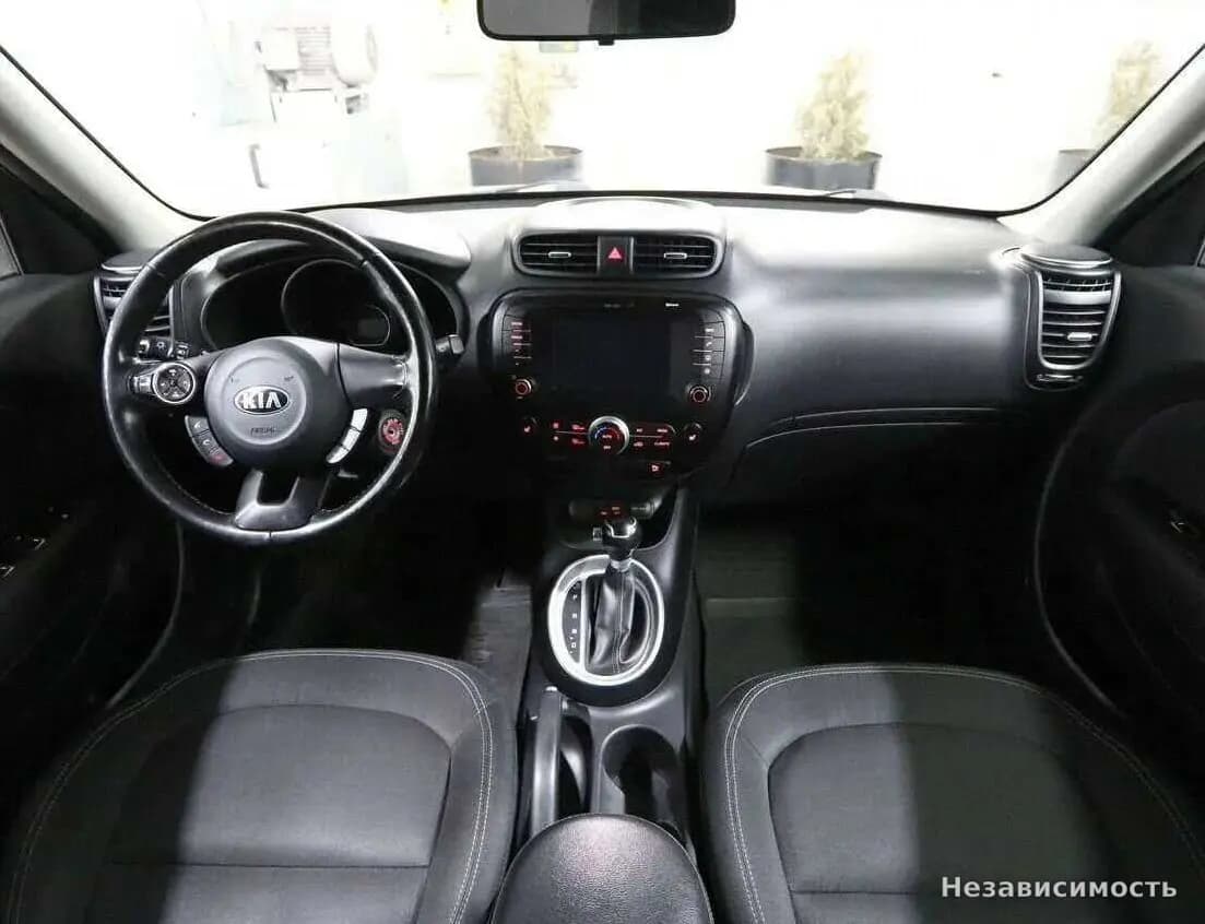KIA Soul 2017 с пробегом — фото 10