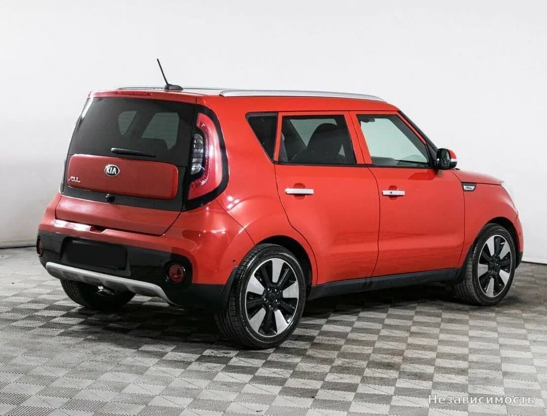 KIA Soul 2018 с пробегом — фото 4