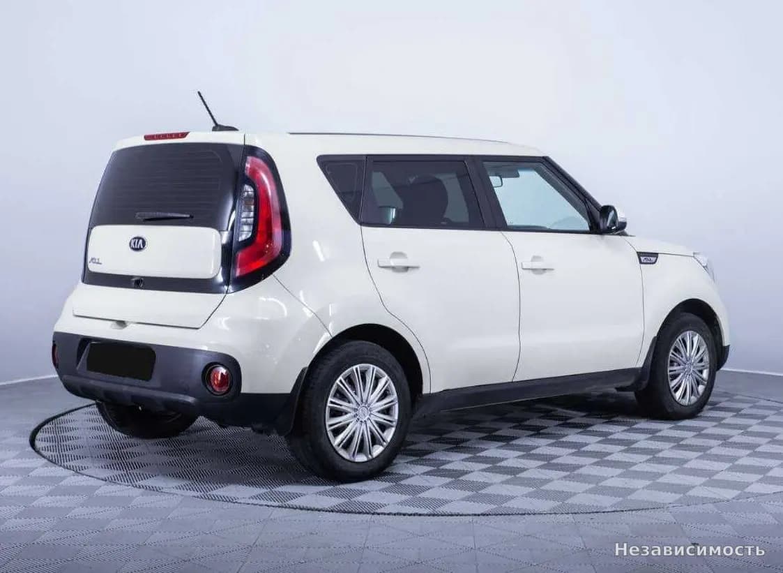 KIA Soul 2018 с пробегом — фото 4