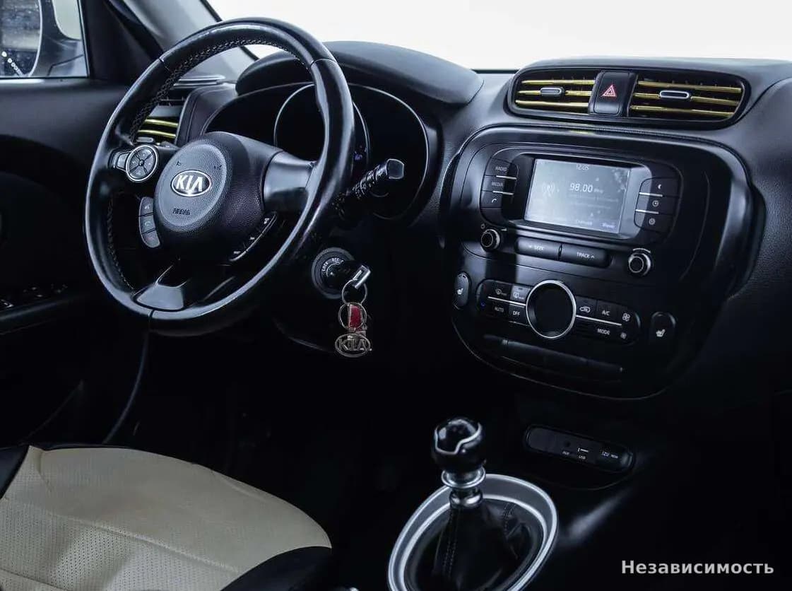KIA Soul 2018 с пробегом — фото 10