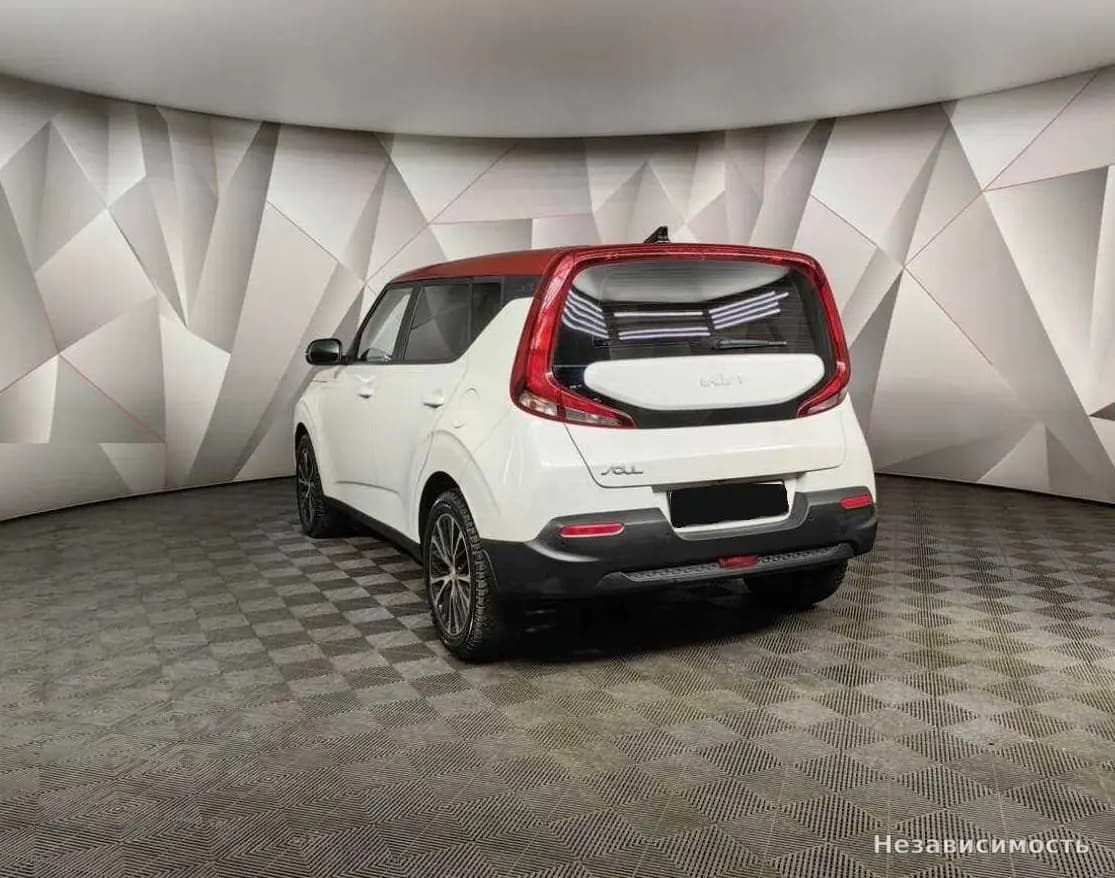 KIA Soul 2022 с пробегом — фото 4
