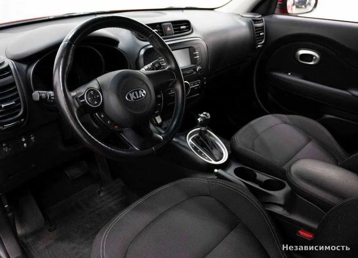 KIA Soul 2018 с пробегом — фото 7
