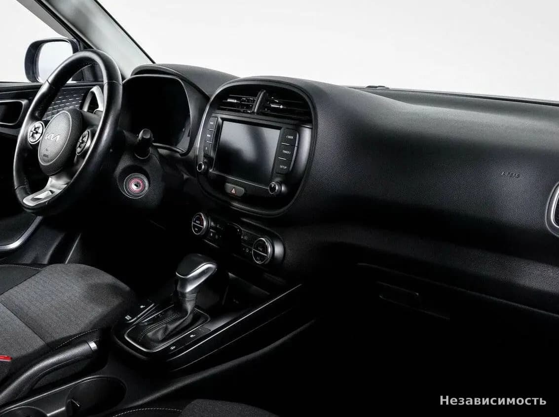 KIA Soul 2021 с пробегом — фото 9