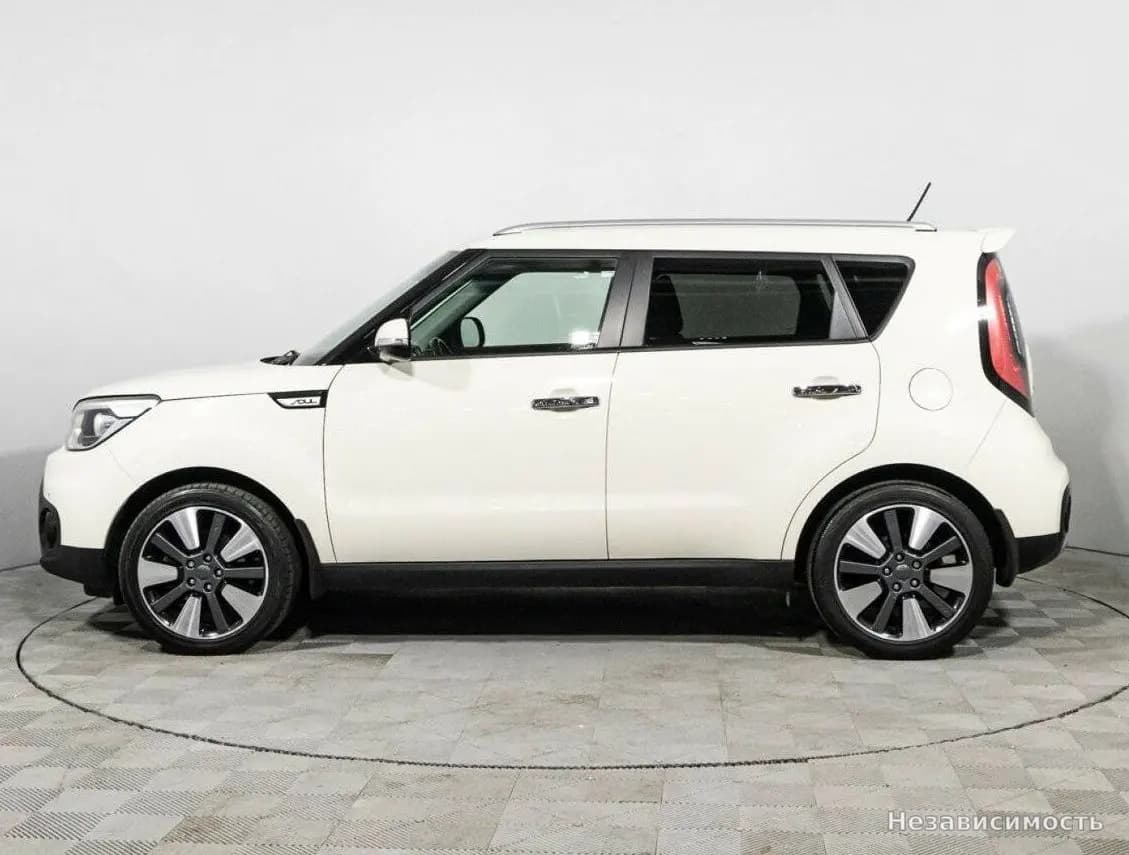 KIA Soul 2018 с пробегом — фото 8
