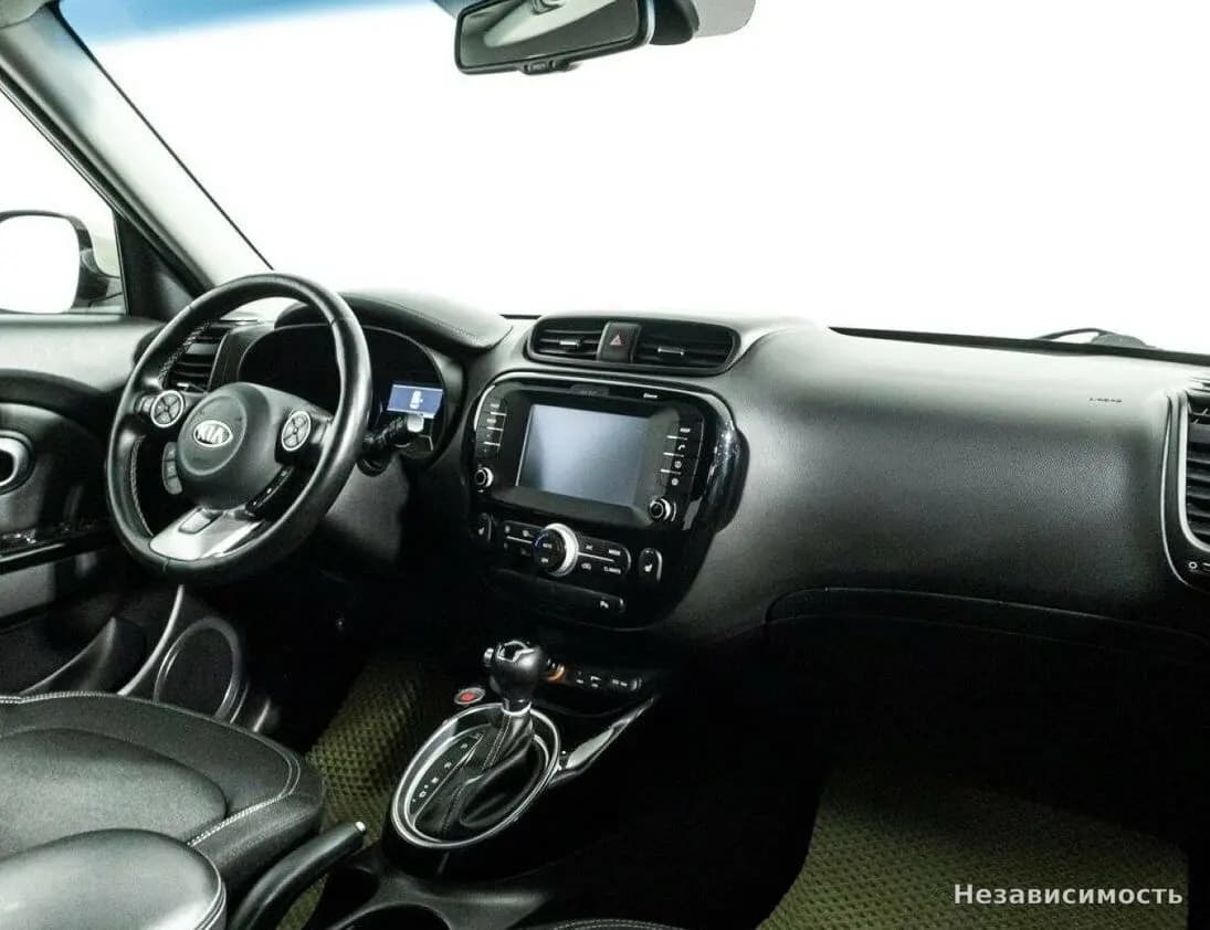KIA Soul 2018 с пробегом — фото 9
