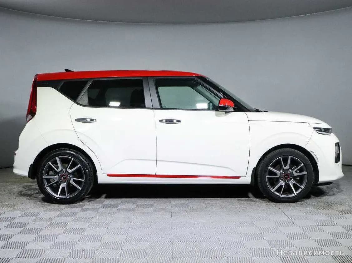 KIA Soul 2021 с пробегом — фото 4
