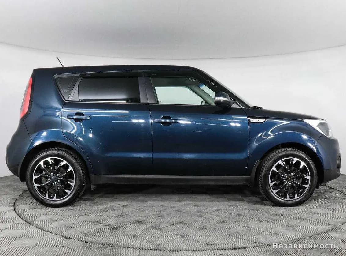 KIA Soul 2017 с пробегом — фото 4