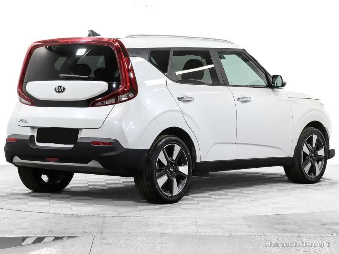 KIA Soul 2021 с пробегом — фото 5