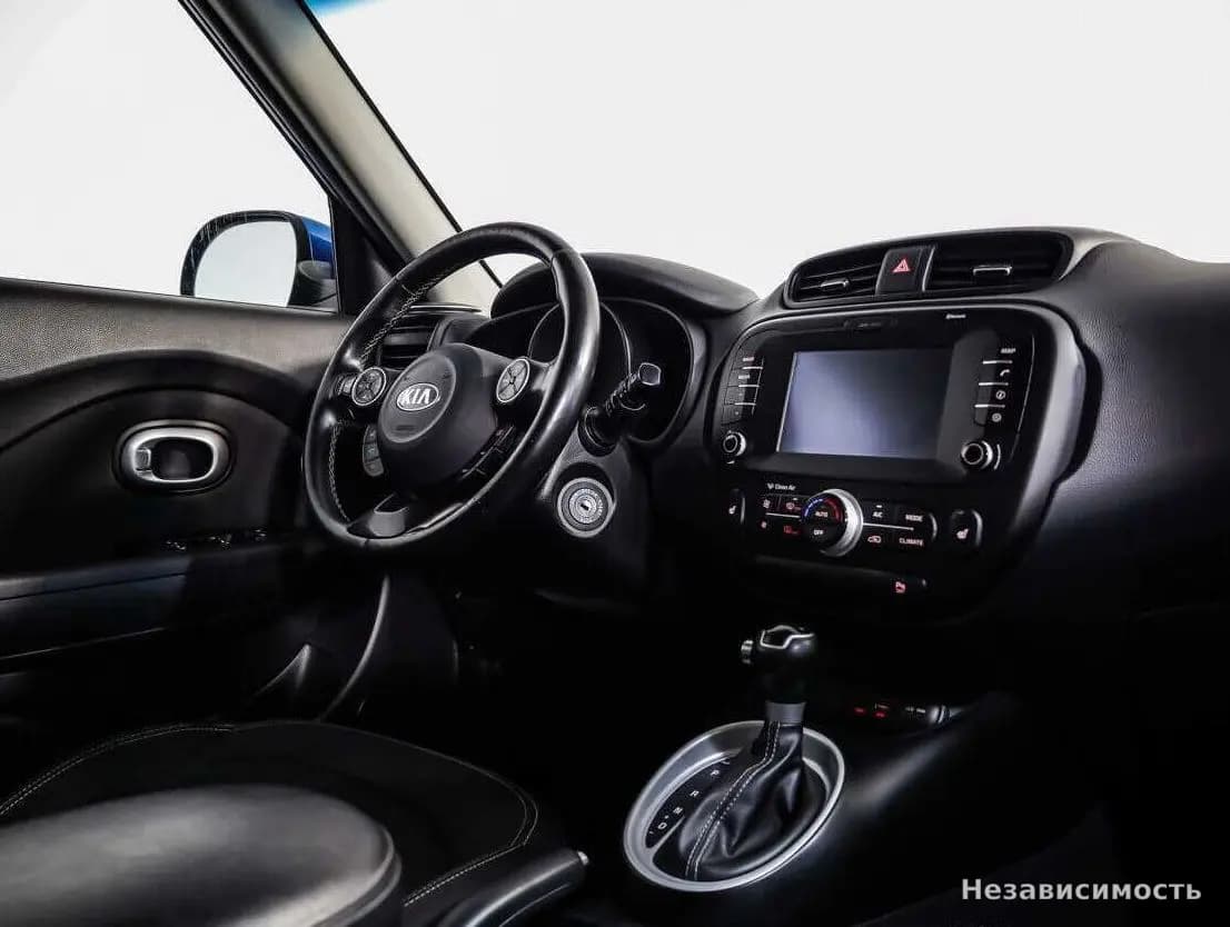 KIA Soul 2017 с пробегом — фото 8