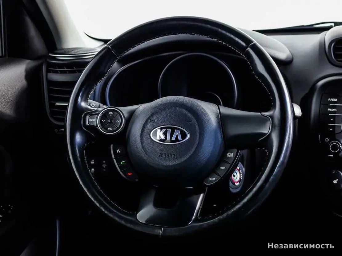 KIA Soul 2018 с пробегом — фото 10