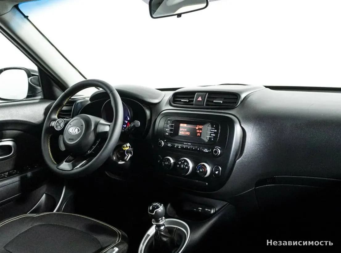 KIA Soul 2016 с пробегом — фото 9