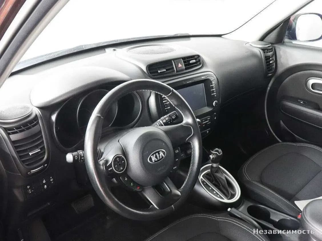 KIA Soul 2017 с пробегом — фото 8