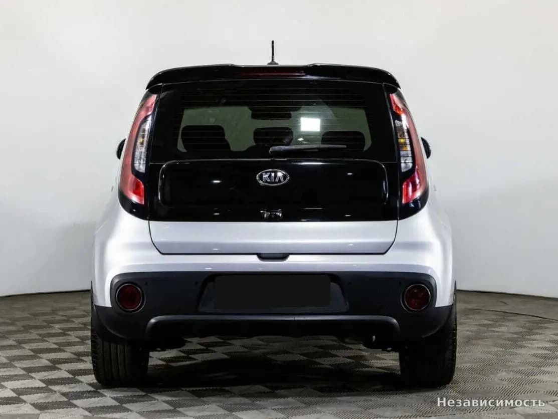 KIA Soul 2018 с пробегом — фото 6