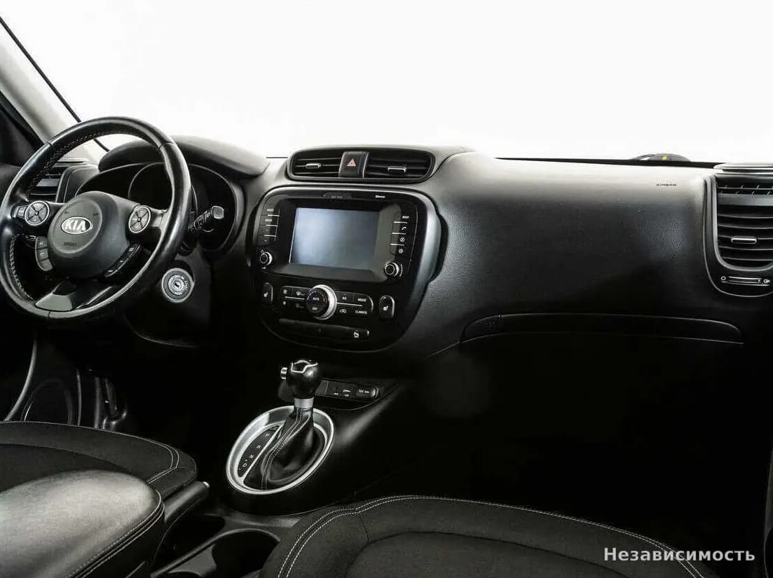 KIA Soul 2018 с пробегом — фото 9