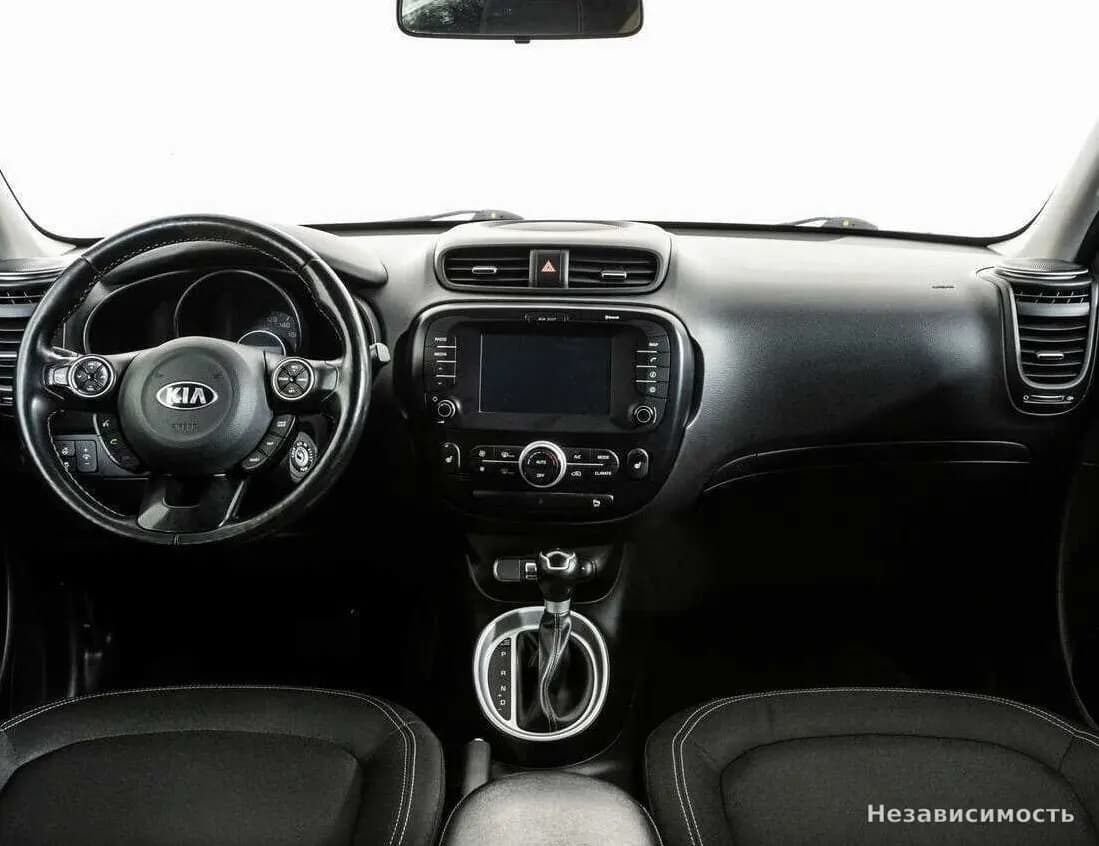 KIA Soul 2018 с пробегом — фото 10