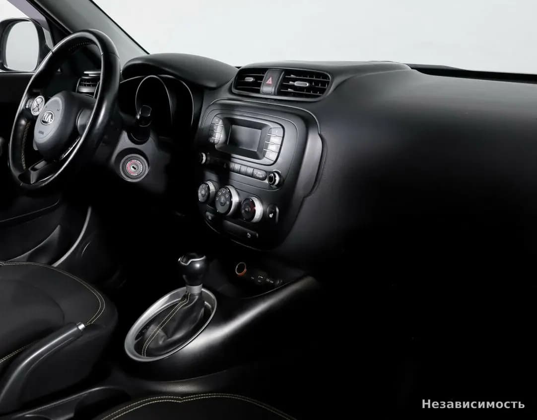 KIA Soul 2015 с пробегом — фото 7
