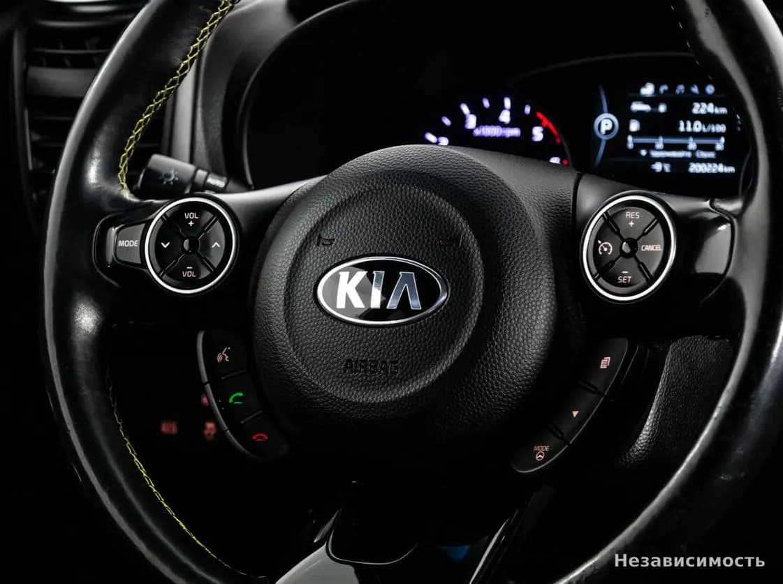 KIA Soul 2015 с пробегом — фото 9
