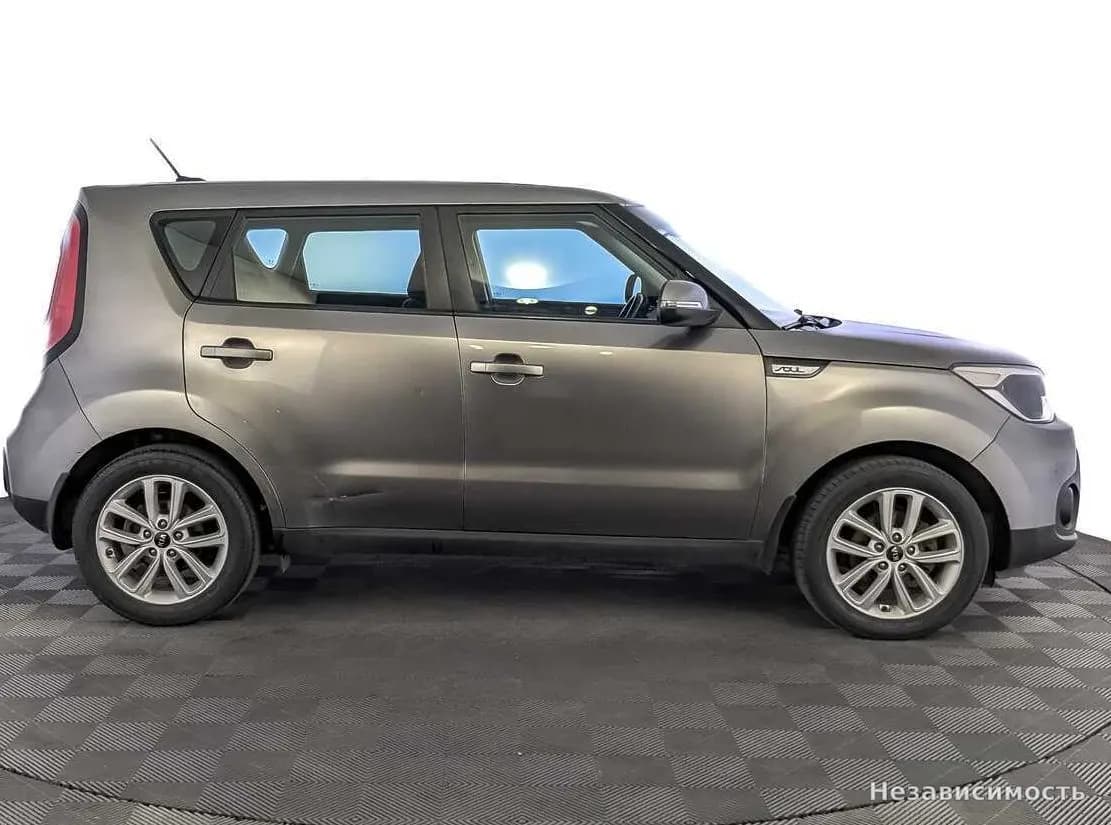 KIA Soul 2018 с пробегом — фото 4