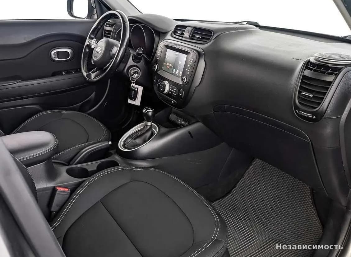 KIA Soul 2018 с пробегом — фото 9