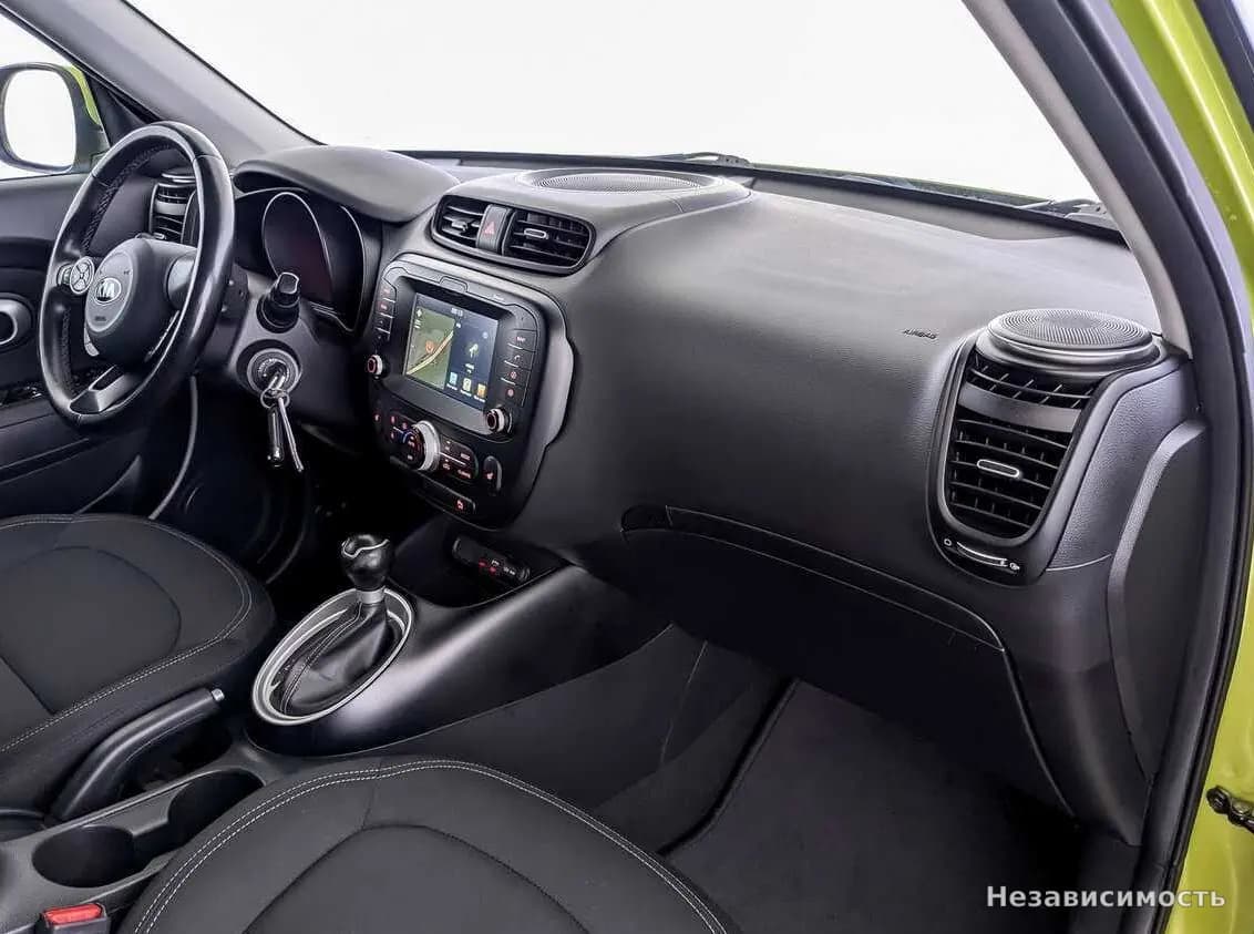 KIA Soul 2018 с пробегом — фото 9