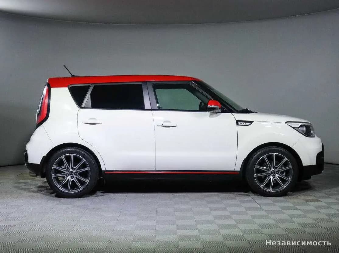 KIA Soul 2017 с пробегом — фото 3