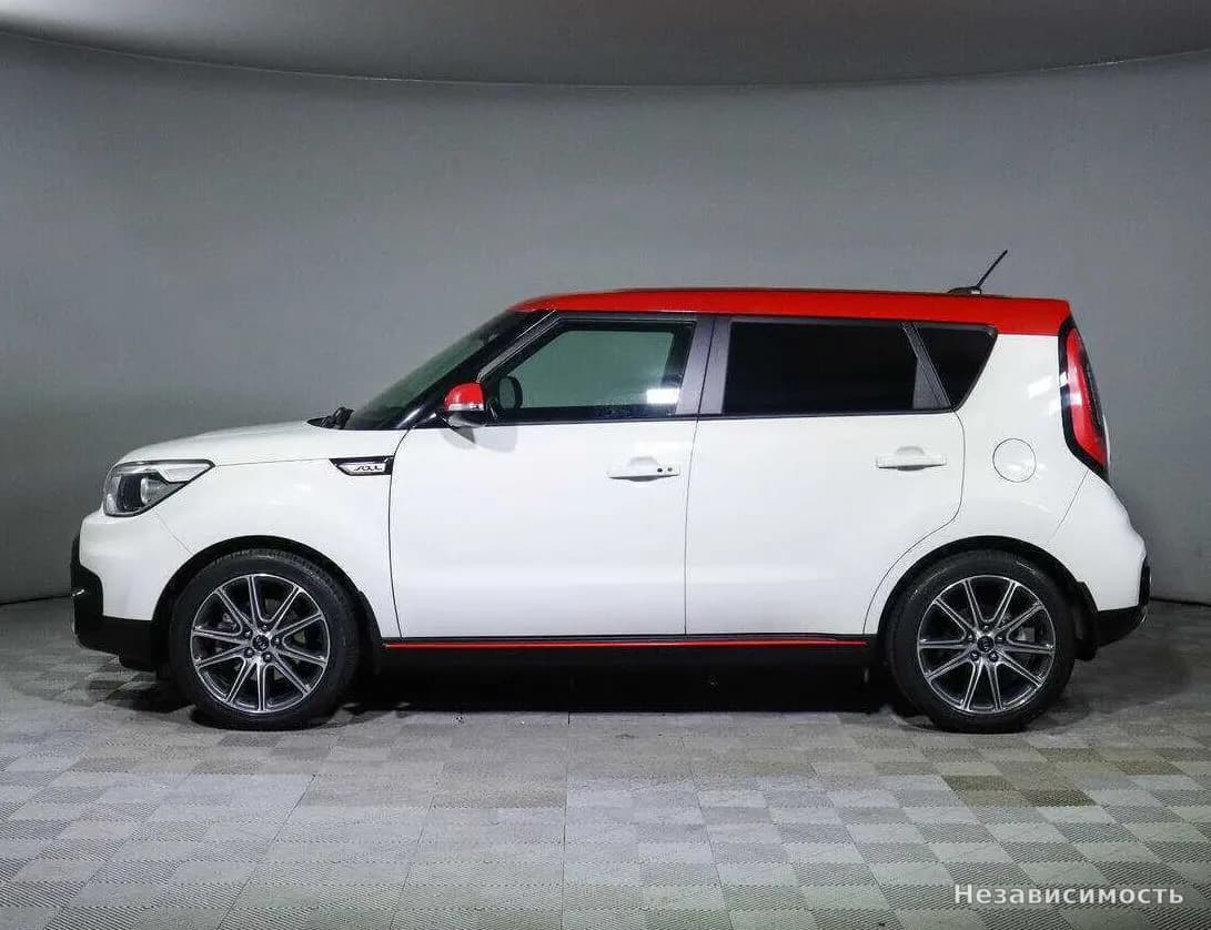 KIA Soul 2017 с пробегом — фото 7