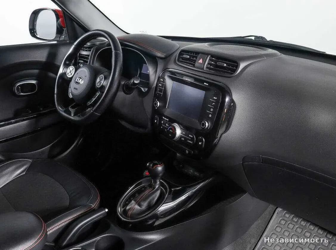 KIA Soul 2017 с пробегом — фото 8