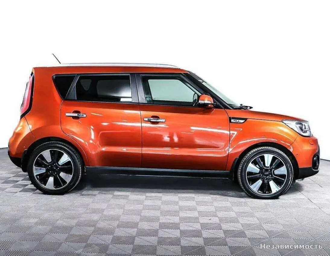 KIA Soul 2017 с пробегом — фото 4