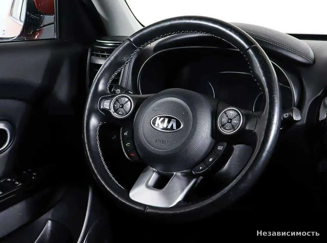 KIA Soul 2017 с пробегом — фото 10