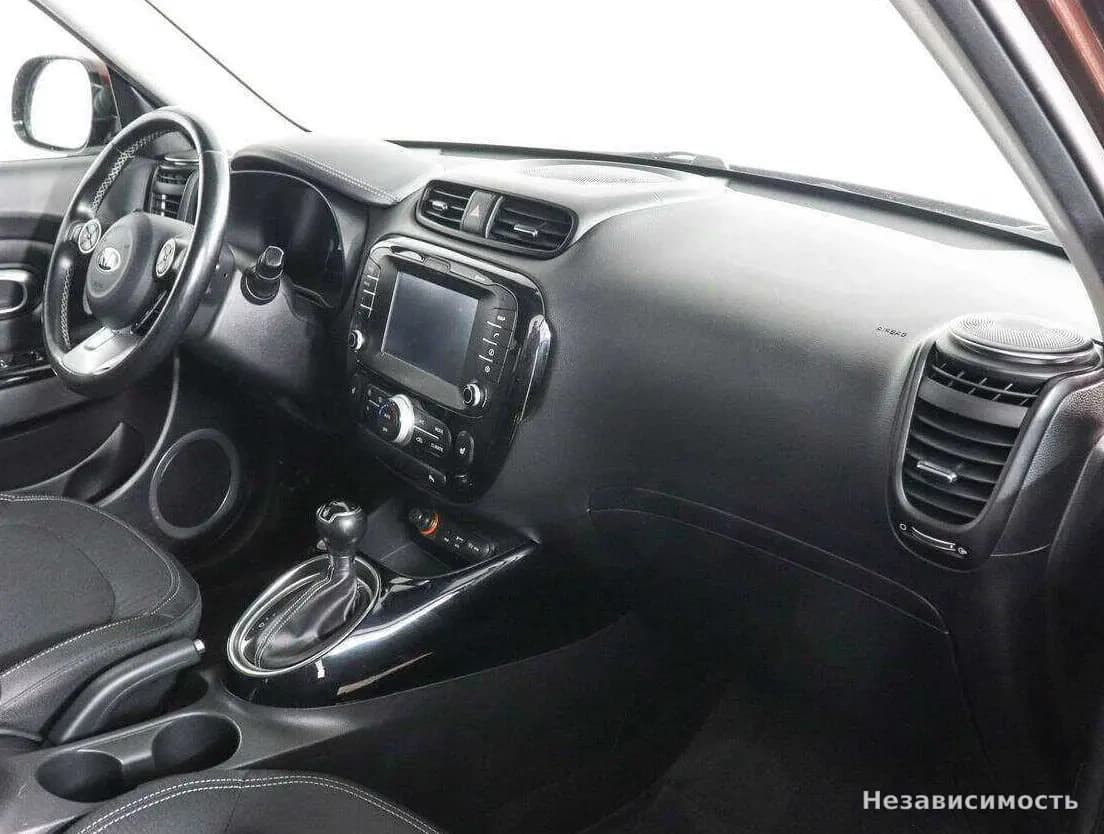KIA Soul 2018 с пробегом — фото 10