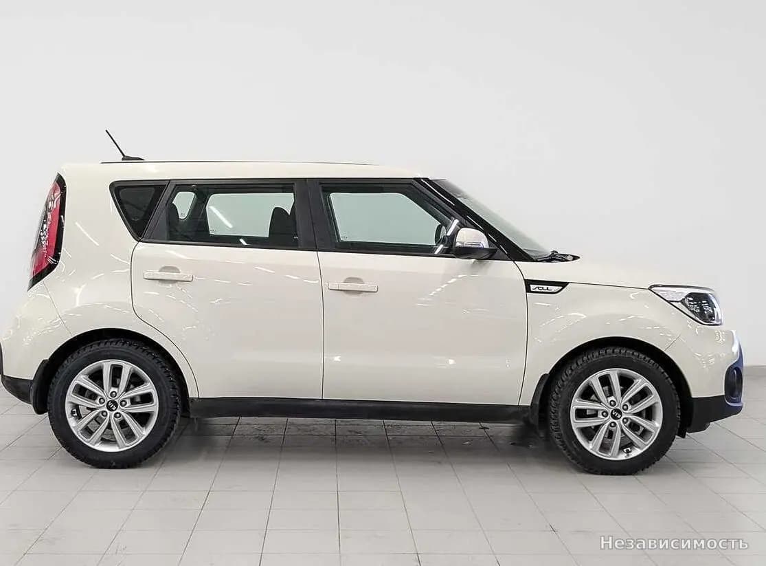 KIA Soul 2018 с пробегом — фото 4