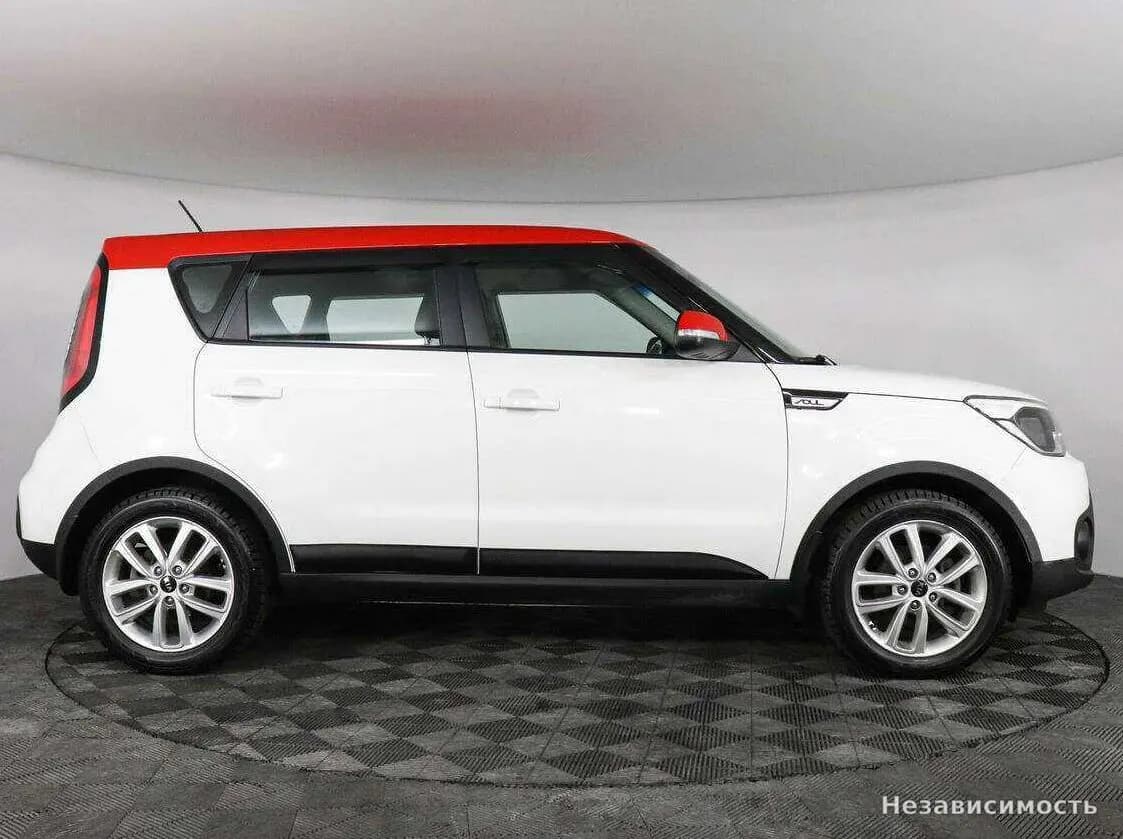 KIA Soul 2017 с пробегом — фото 4