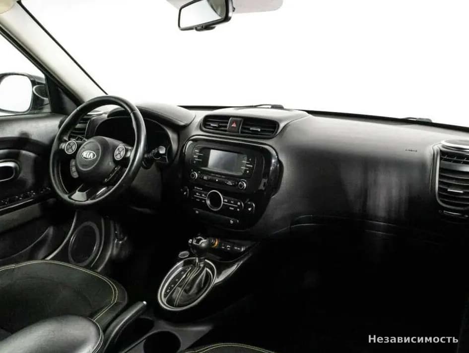 KIA Soul 2015 с пробегом — фото 9
